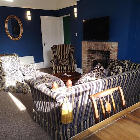 2 Bedroom Apartment At Kent Escapes Short Lets & Serviced Accommodation Kent, Bouverie Escape Folkestone With Wifi Buitenkant foto