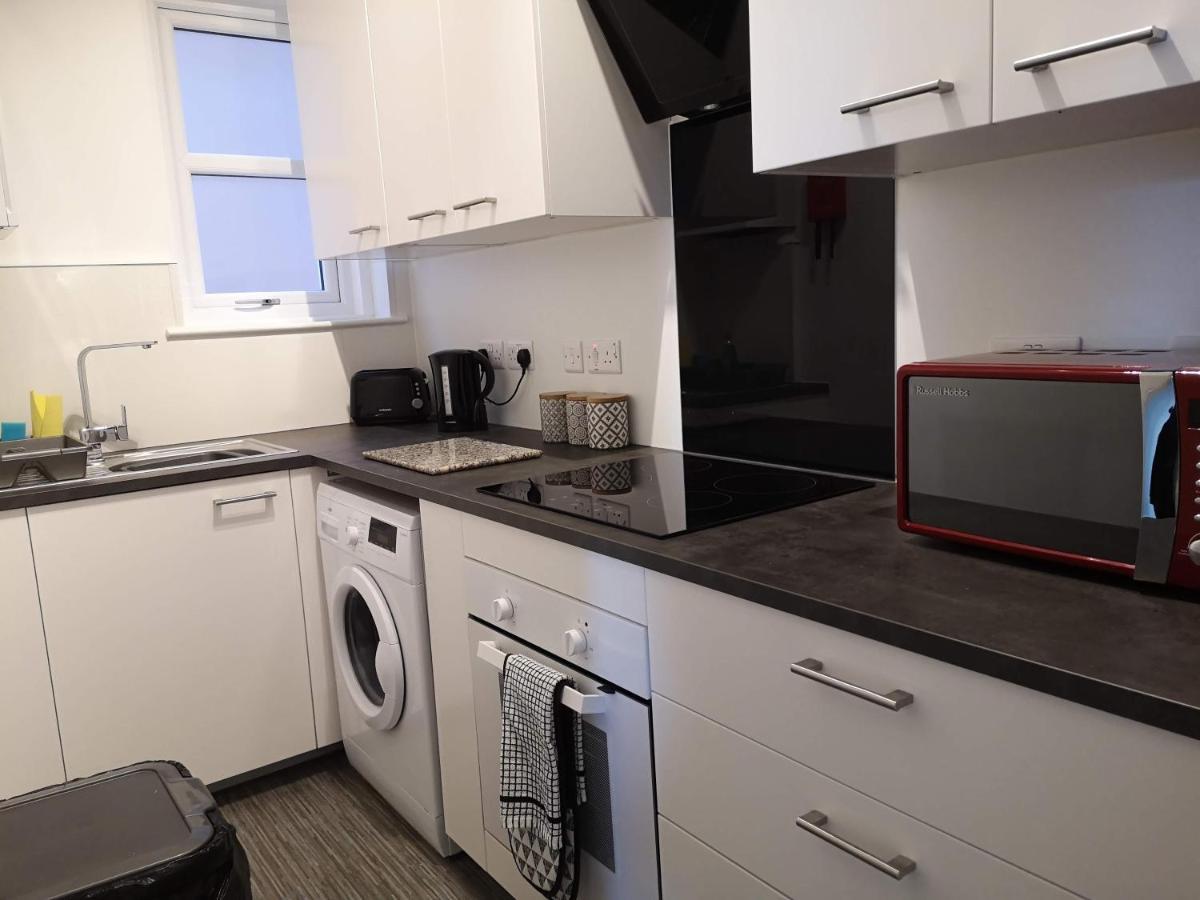 2 Bedroom Apartment At Kent Escapes Short Lets & Serviced Accommodation Kent, Bouverie Escape Folkestone With Wifi Buitenkant foto