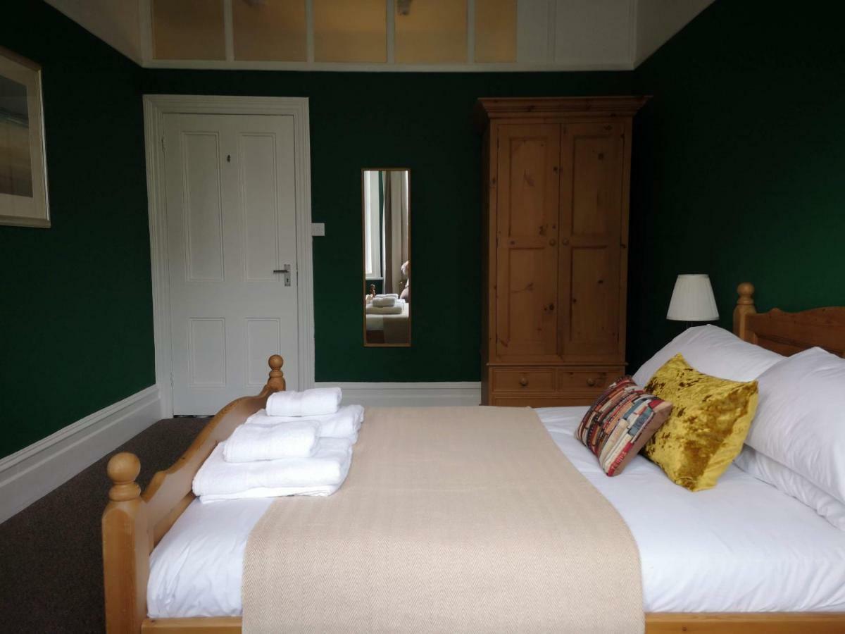 2 Bedroom Apartment At Kent Escapes Short Lets & Serviced Accommodation Kent, Bouverie Escape Folkestone With Wifi Buitenkant foto