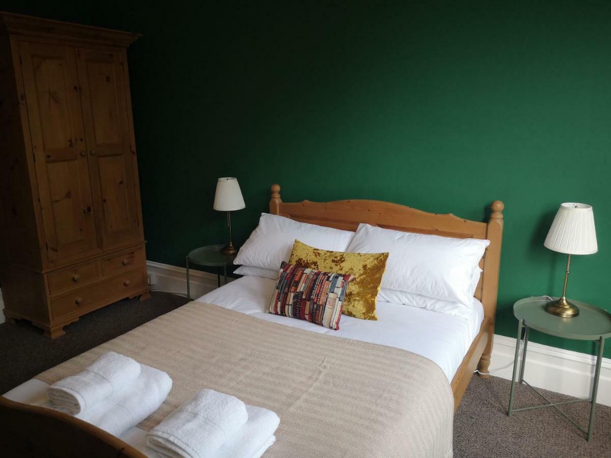 2 Bedroom Apartment At Kent Escapes Short Lets & Serviced Accommodation Kent, Bouverie Escape Folkestone With Wifi Buitenkant foto